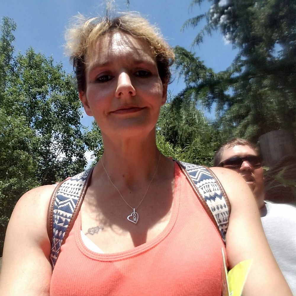 Meet your Posher, Cynthia